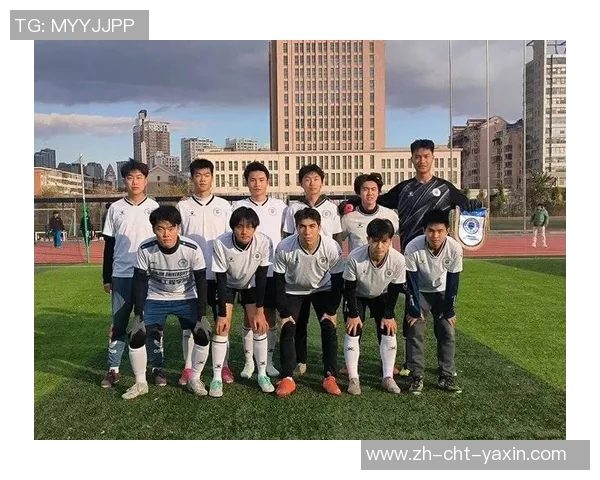 桌上足球比赛激情四射团队合作展现风采尽显竞技魅力与友谊精神